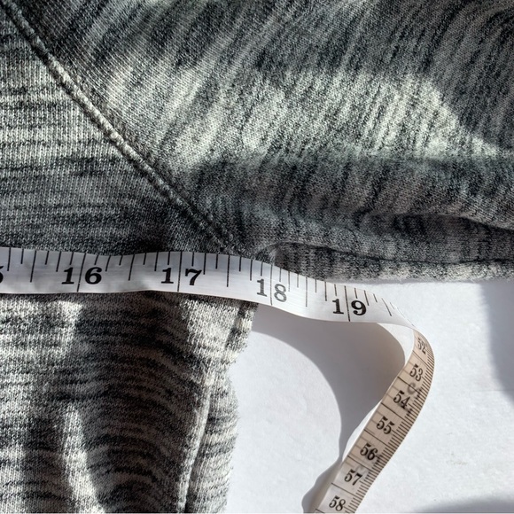 PINK Victoria's Secret Grey Zip Hoodie Size XS - Picture 6 of 7